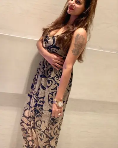 Okhamandal Escort